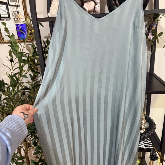 Danskin Gray and Green Sleeveless slip midi Dress size Xl - Picture 3 of 10